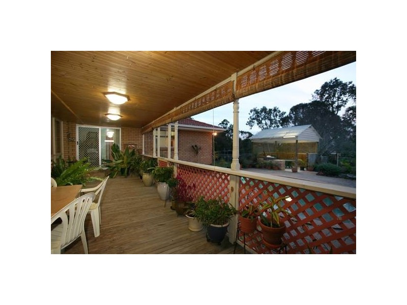 11 Sylvanwood Crescent, Narre Warren VIC 3805