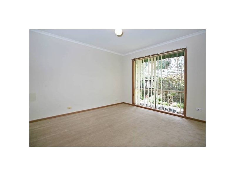 2/8 Aurea Court, Narre Warren VIC 3805