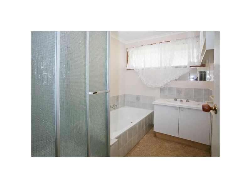 2/8 Aurea Court, Narre Warren VIC 3805