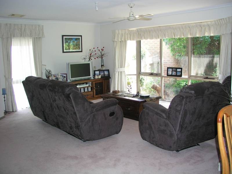 8 Garrett Court, Narre Warren VIC 3805