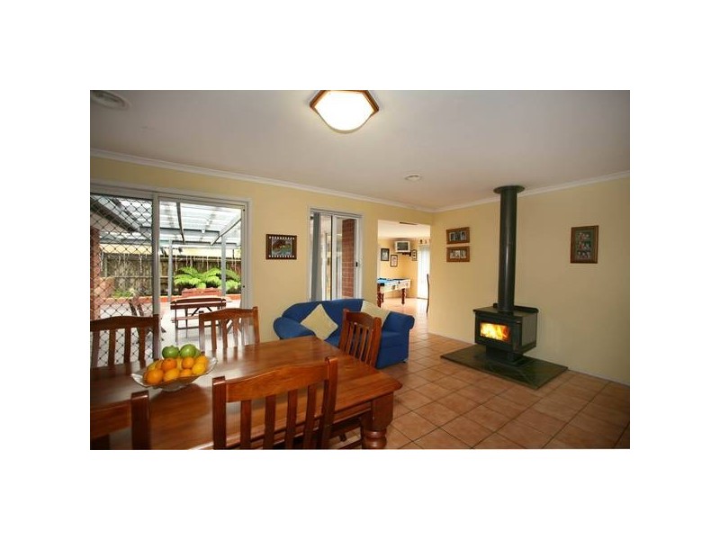 137 Fleetwood Drive, Narre Warren VIC 3805