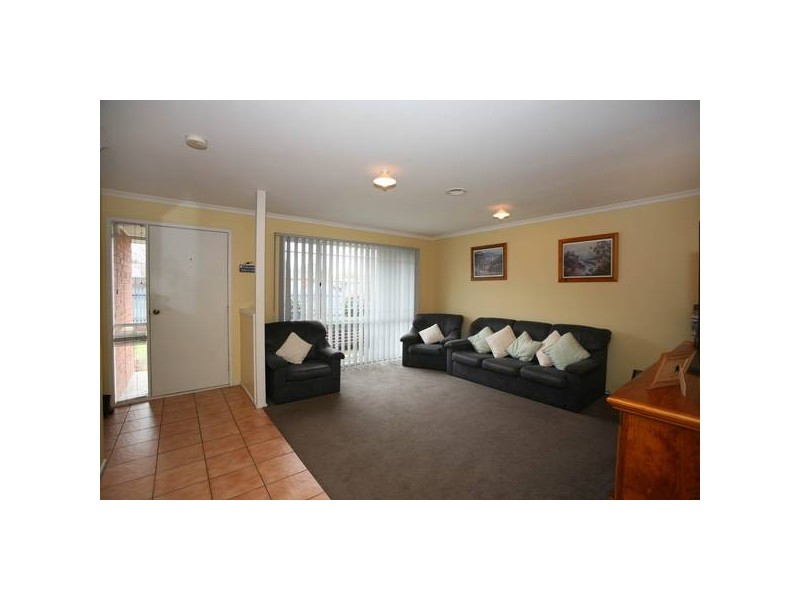 137 Fleetwood Drive, Narre Warren VIC 3805