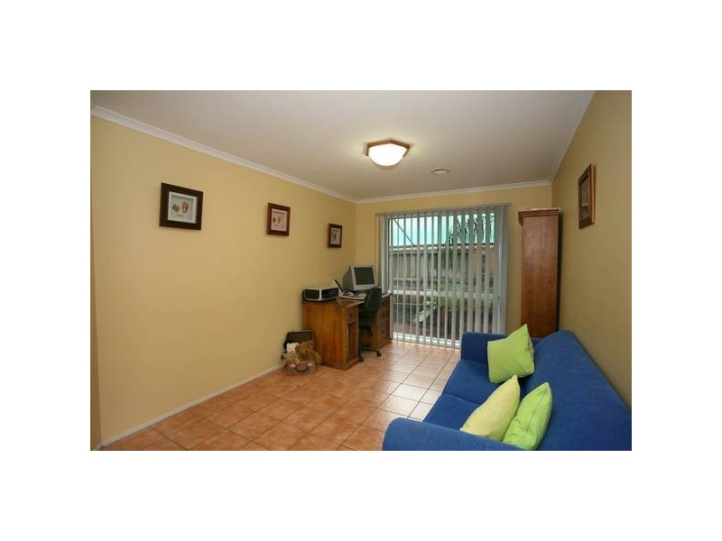 137 Fleetwood Drive, Narre Warren VIC 3805