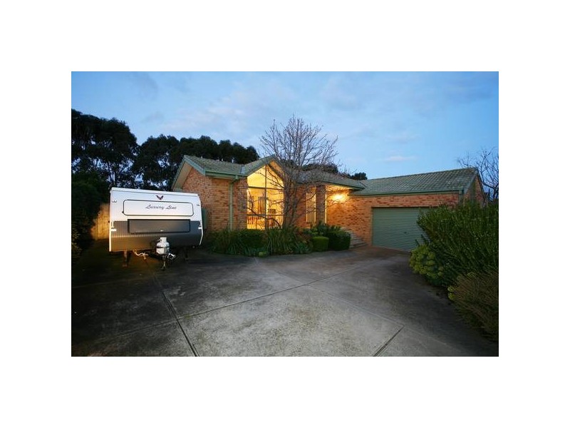 8 Daisy Court, Narre Warren South VIC 3805