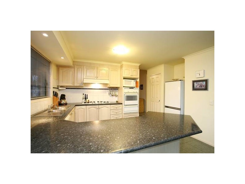 8 Daisy Court, Narre Warren South VIC 3805