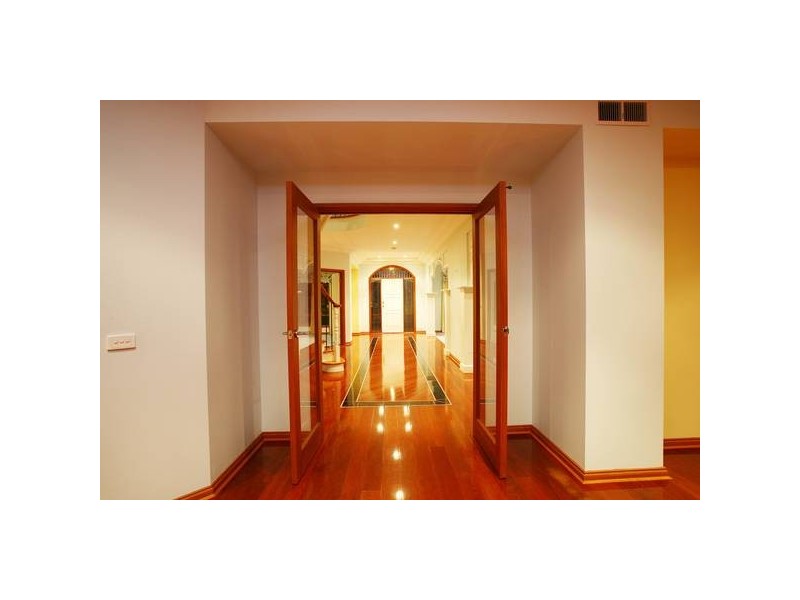 58 Berwick Springs Promenade, Narre Warren South VIC 3805