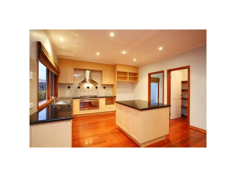 58 Berwick Springs Promenade, Berwick VIC 3806