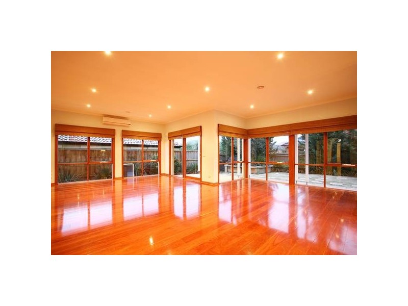 58 Berwick Springs Promenade, Berwick VIC 3806