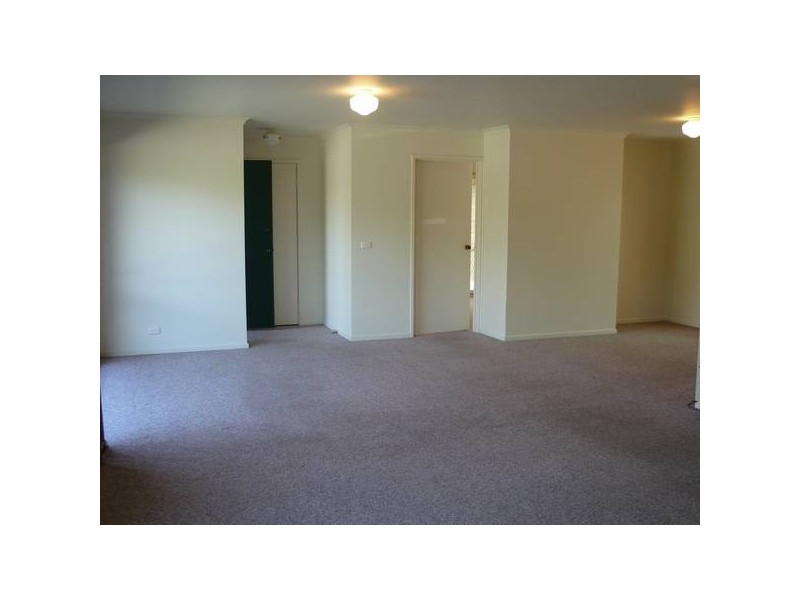 1/8 Aurea Court, Narre Warren VIC 3805