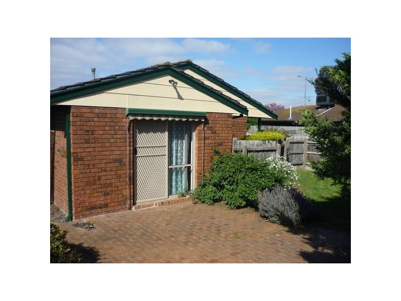 1/8 Aurea Court, Narre Warren VIC 3805