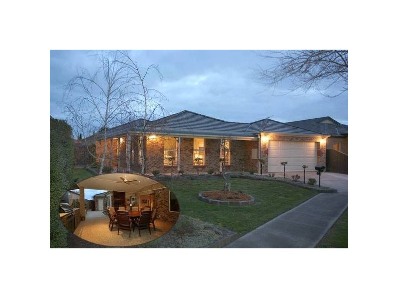 3 The Oval, Berwick VIC 3806