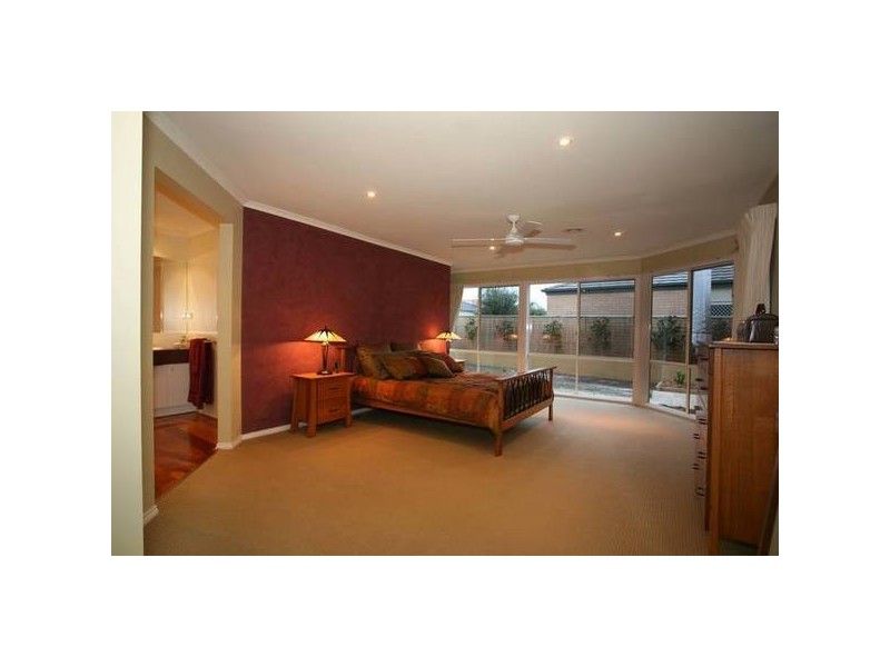 3 The Oval, Berwick VIC 3806