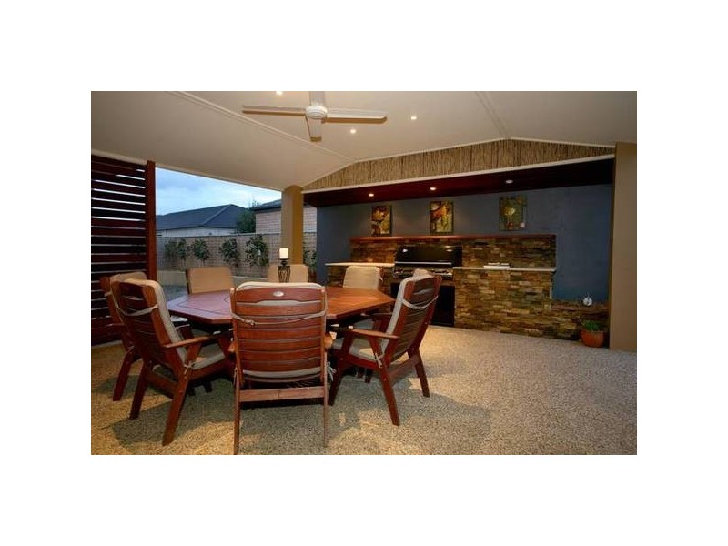 3 The Oval, Berwick VIC 3806