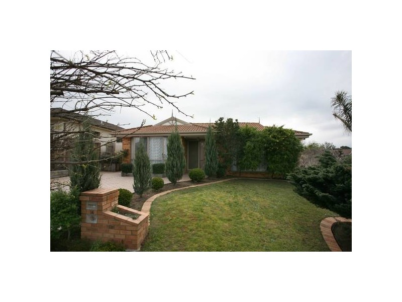 14 Pirra Place, Narre Warren VIC 3805