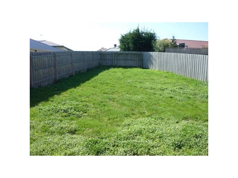 20 Cunneen Crescent, Berwick VIC 3806