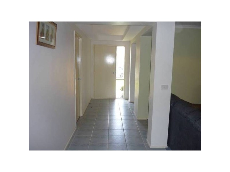 9 Hampshire Drive, Narre Warren VIC 3805