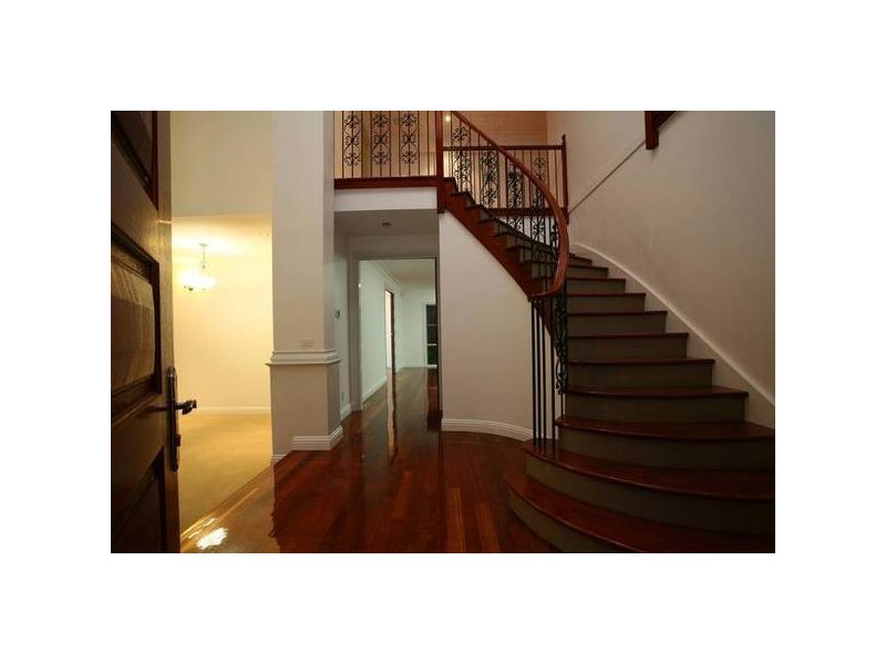 11 Oxford Court, Narre Warren South VIC 3805