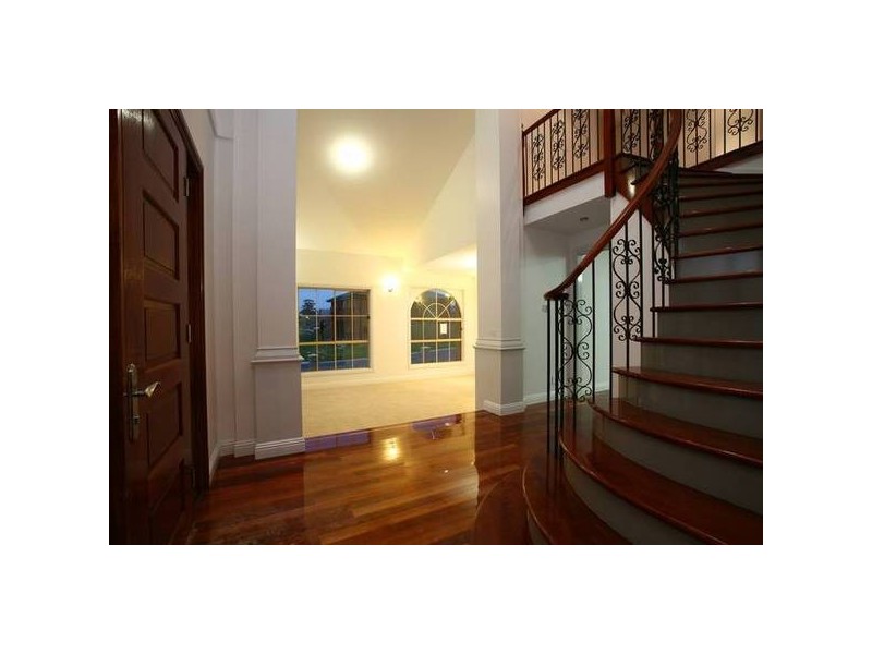 11 Oxford Court, Narre Warren South VIC 3805