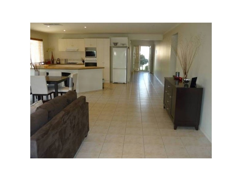 53 Sherwood Drive, Narre Warren South VIC 3805