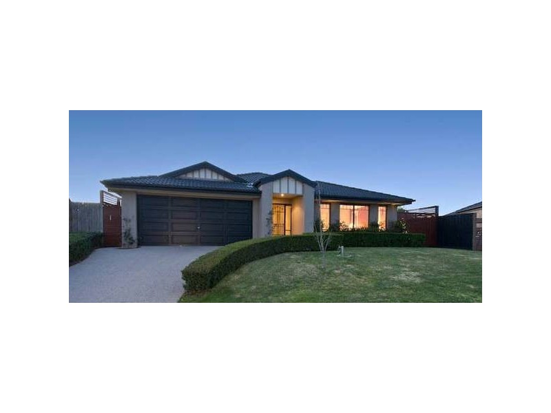 31 Pevensey Drive, Narre Warren South VIC 3805