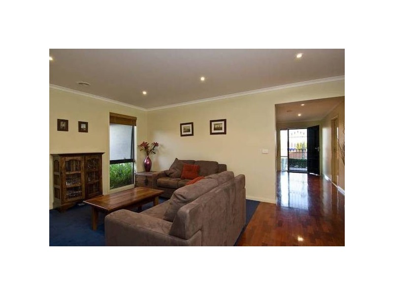 31 Pevensey Drive, Narre Warren South VIC 3805