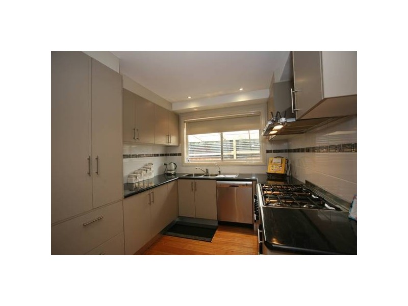 30 Fountain Drive, Narre Warren VIC 3805