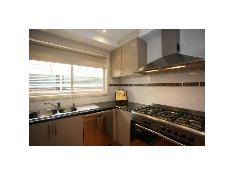 30 Fountain Drive, Narre Warren VIC 3805