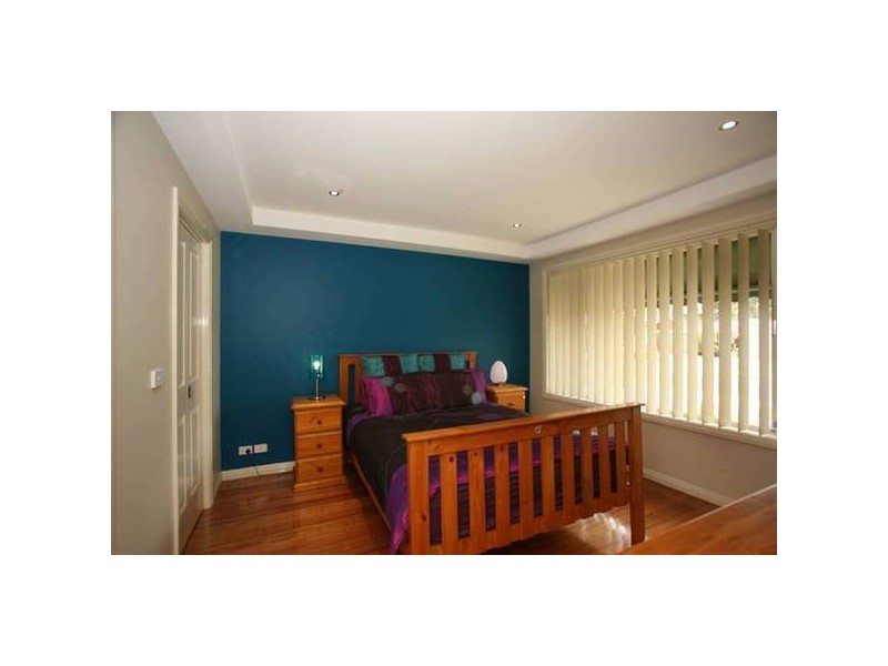 30 Fountain Drive, Narre Warren VIC 3805