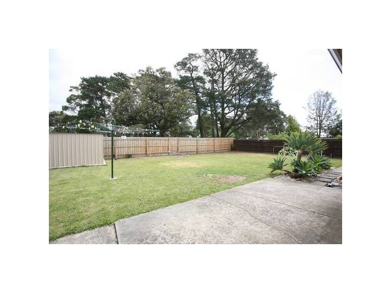 30 Fountain Drive, Narre Warren VIC 3805