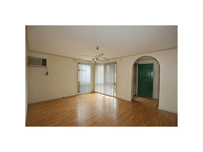 32 Millswyn Avenue, Hampton Park VIC 3976