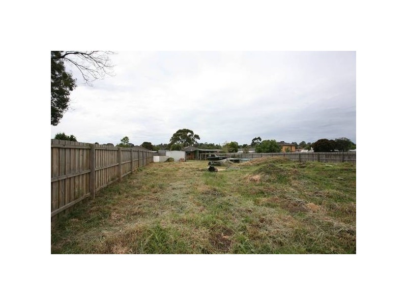 32 Millswyn Avenue, Hampton Park VIC 3976