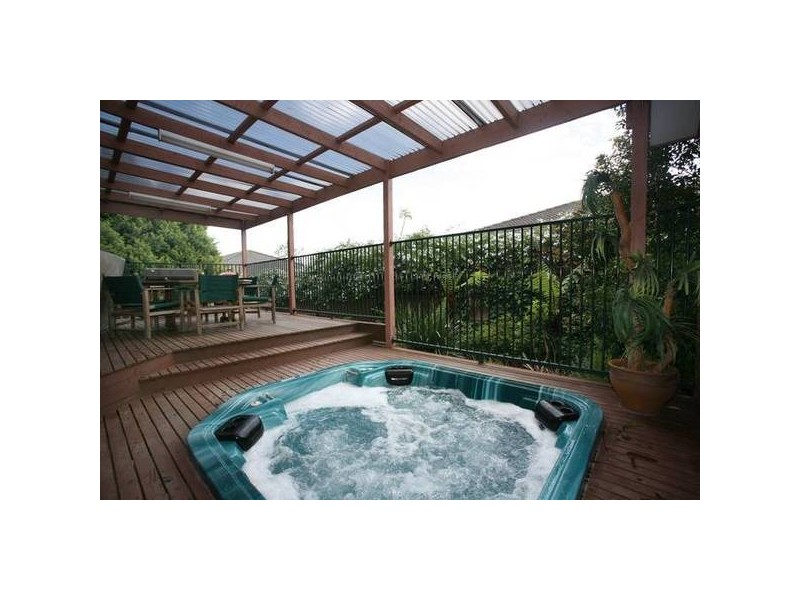 5 Ryelands Drive, Narre Warren VIC 3805