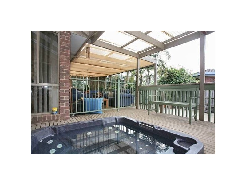 1 Miriam Close, Narre Warren VIC 3805