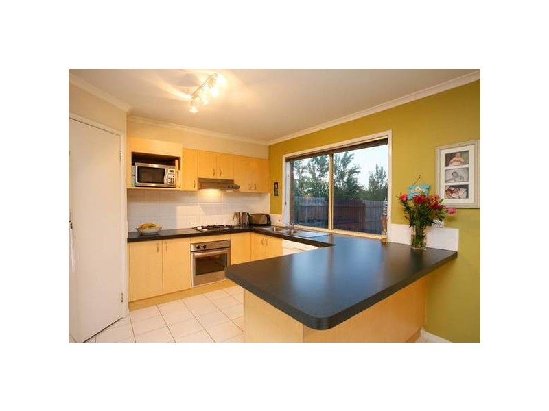 13 Langbourne Drive, Narre Warren South VIC 3805