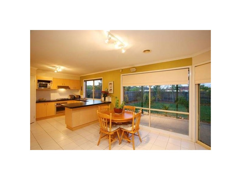 13 Langbourne Drive, Narre Warren South VIC 3805