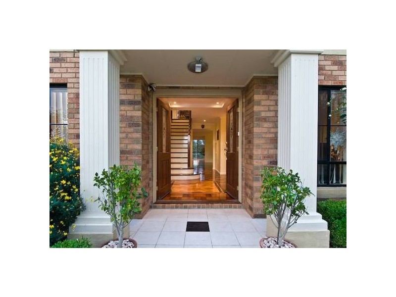 2 Chesil Court, Narre Warren South VIC 3805