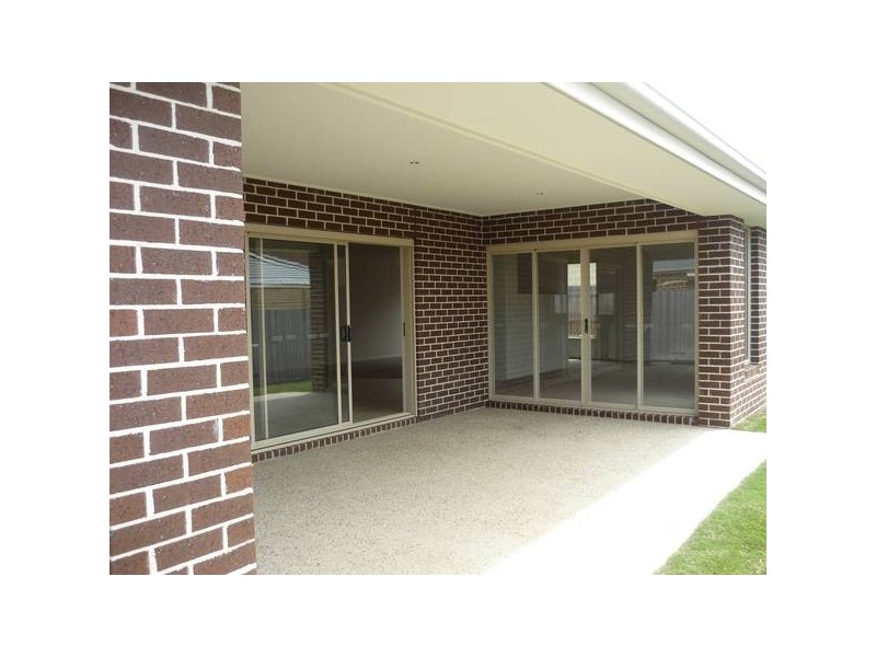 6 Cherrywood Way, Narre Warren South VIC 3805