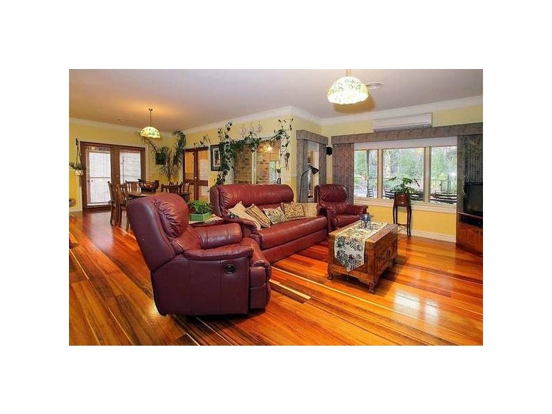 4 Bellbird Place, Lysterfield South VIC 3156