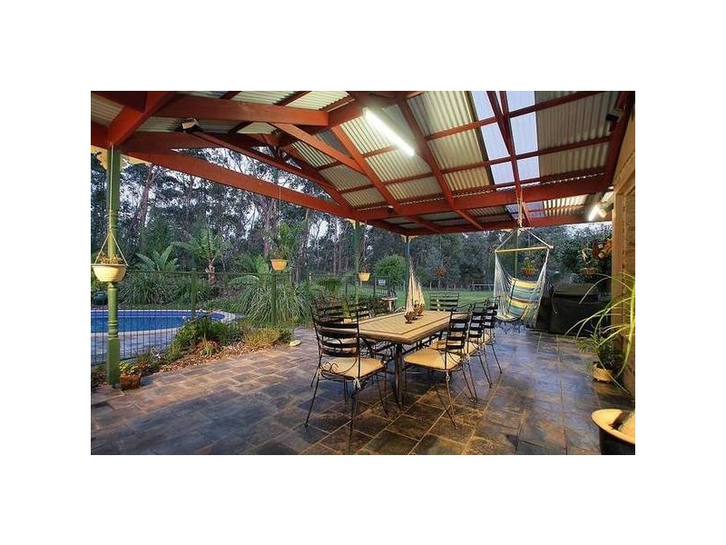 4 Bellbird Place, Lysterfield South VIC 3156