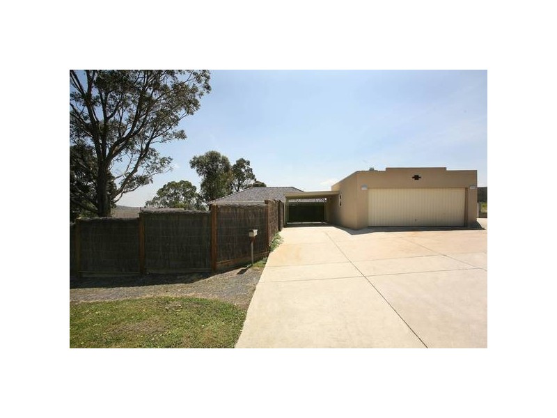 120 A’Beckett Road, Narre Warren North VIC 3804