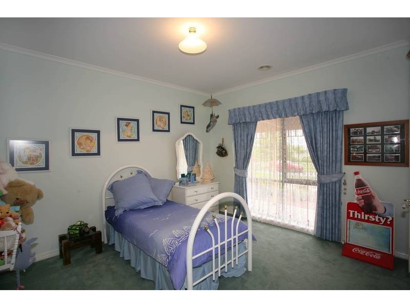 1 Cleveland Close, Narre Warren North VIC 3804