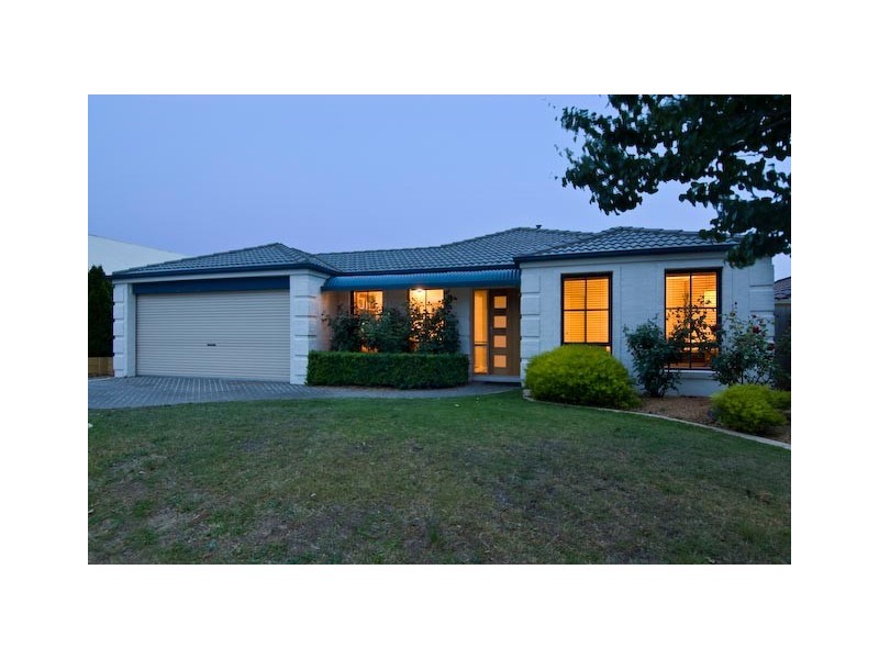 30 The Promenade, Narre Warren South VIC 3805