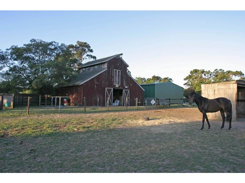 390 Pound Road, Narre Warren South VIC 3805