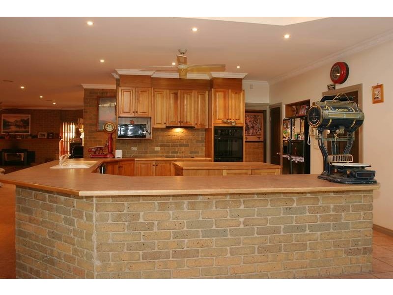 390 Pound Road, Narre Warren South VIC 3805