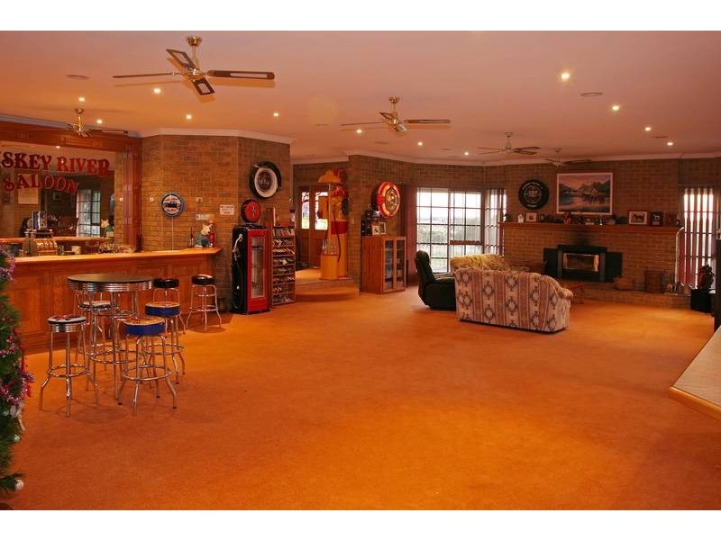 390 Pound Road, Narre Warren South VIC 3805