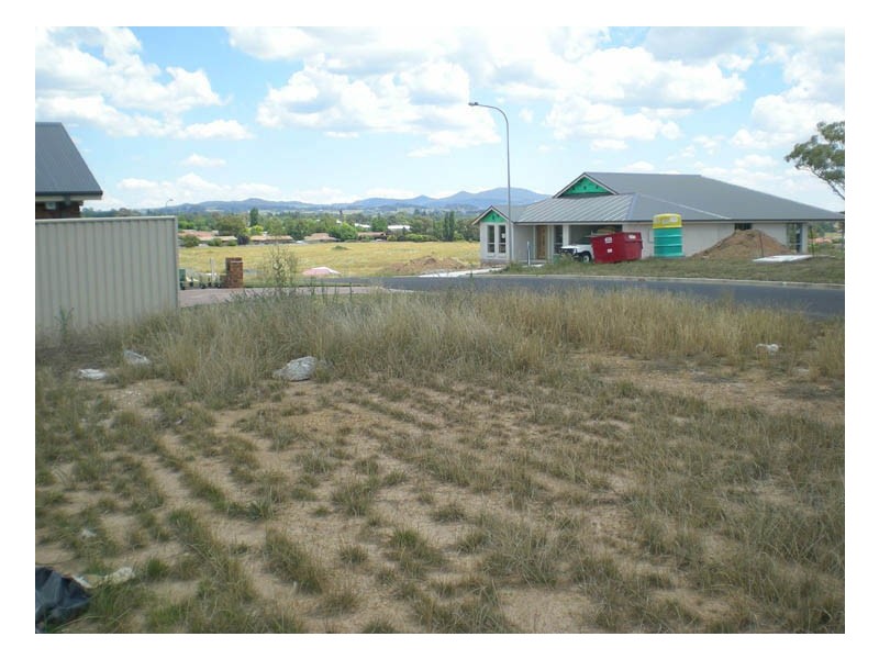6 Candlebark Crescent, Orange NSW 2800