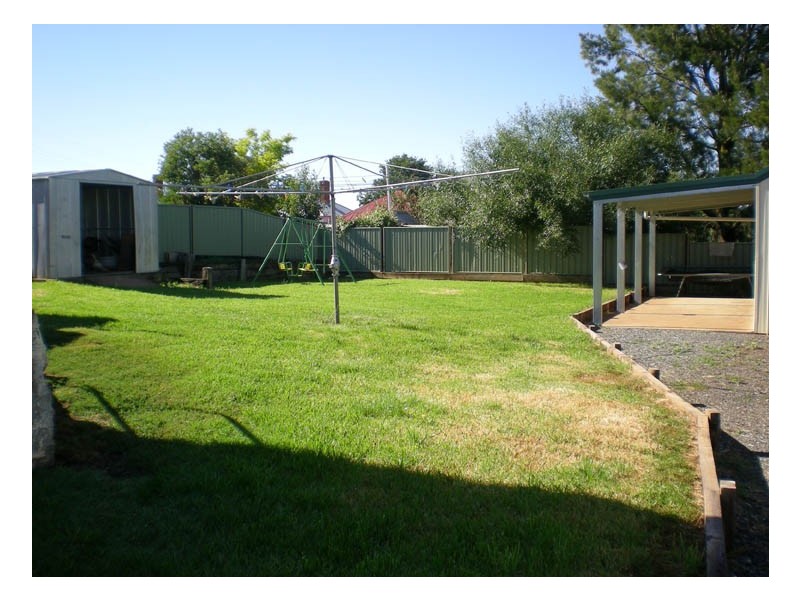 18 Crowson Street, Millthorpe NSW 2798