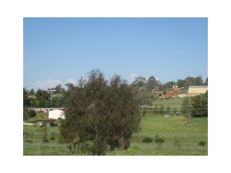 - Packham Drive, Molong NSW 2866