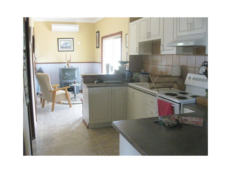 9 William Street, Molong NSW 2866