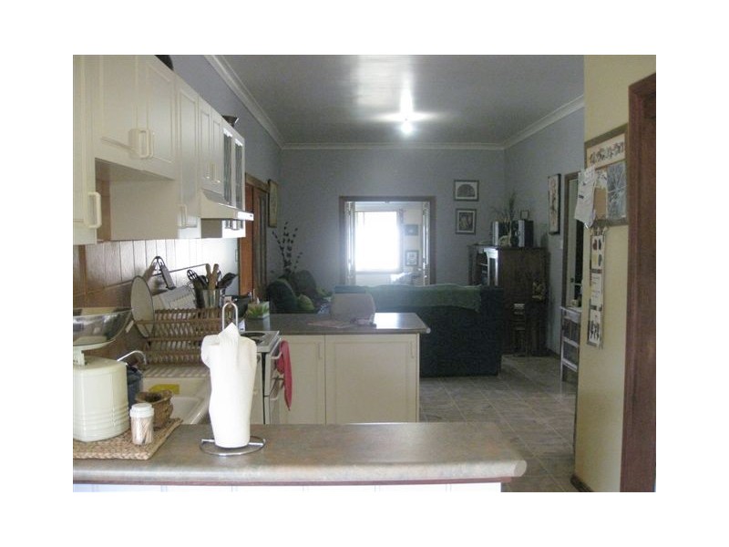 9 William Street, Molong NSW 2866